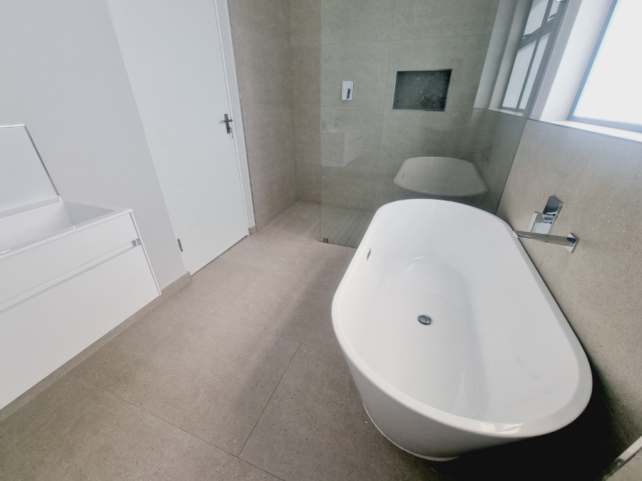 4 Bedroom Property for Sale in Sandown Western Cape
